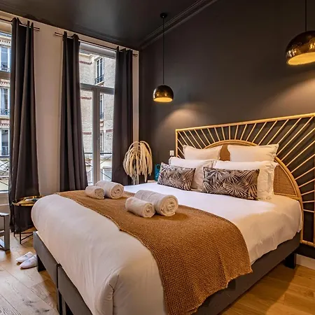 Sweett - Turenne Apartment Paris